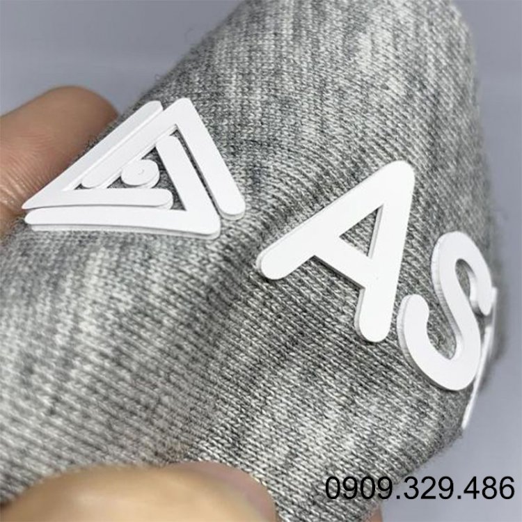  công nghệ in logo cao su silicon ép chuyển nhiệt có thể được áp dụng rộng rãi
